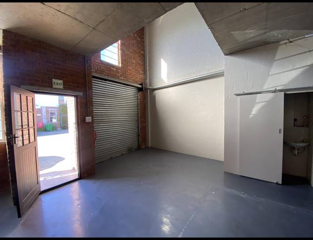 117M² WAREHOUSE TO LET IN MAITLAND